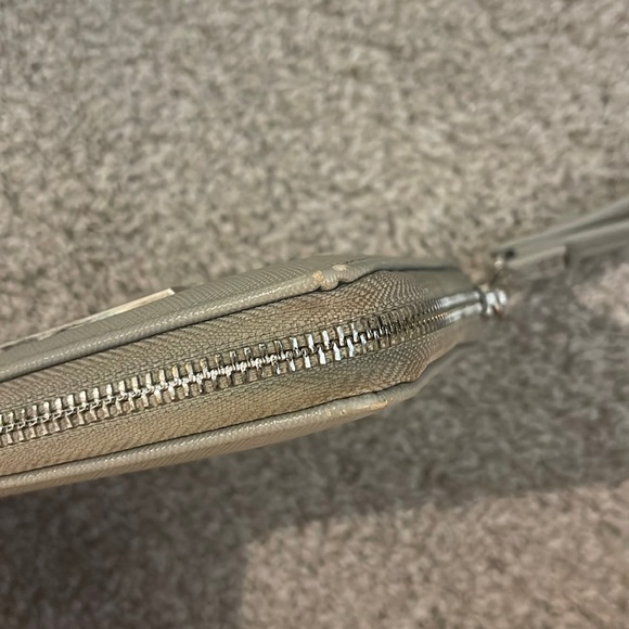 Steve Madden Wristlet - Picture 3 of 6